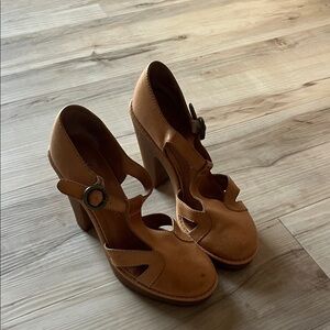 Marc Jacobs Brown Cutout Heels